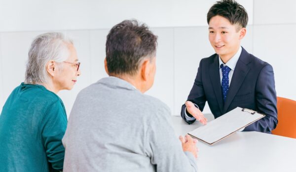 介護おむつの助成金、市区町村での手続きは？